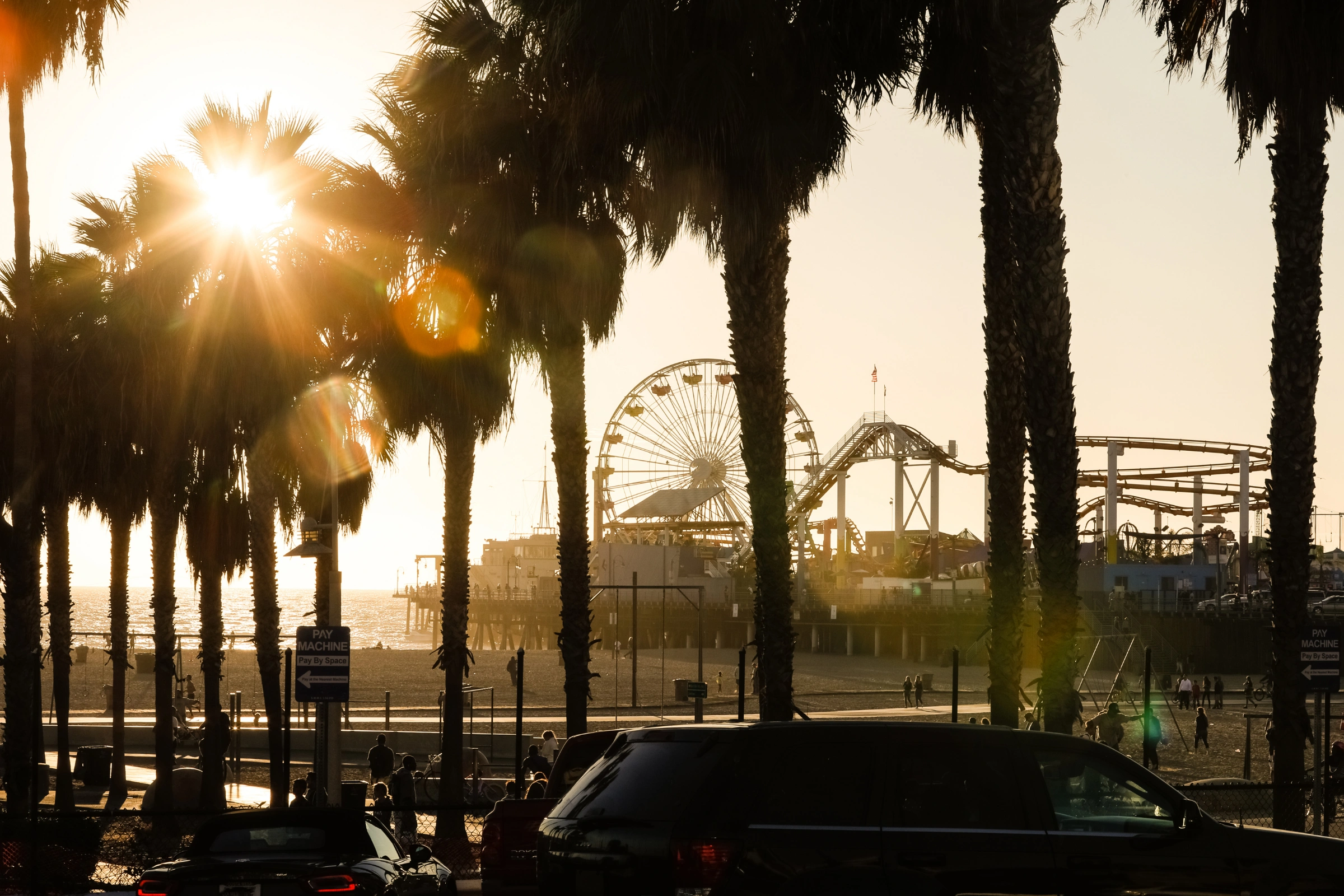 Santa_Monica,_California[1].webp